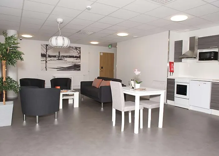 호텔 Forenom Aphtl *